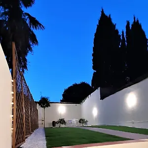 Movie Star With Garden Florença
